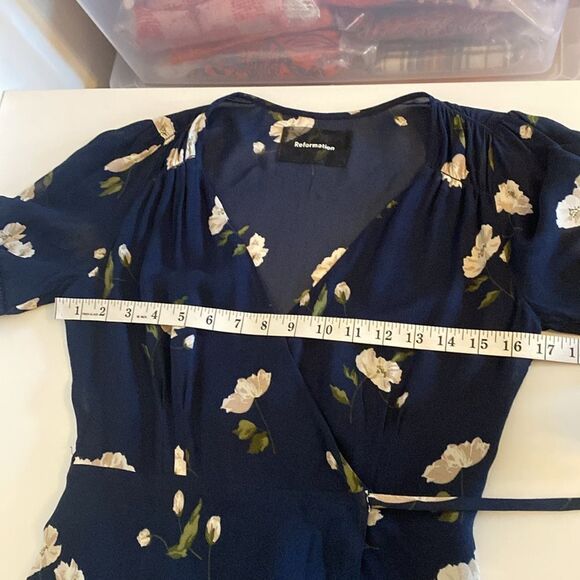 Reformation Bonnie Dress in Size Small Petite in Opaline Floral - Picture 15 of 16